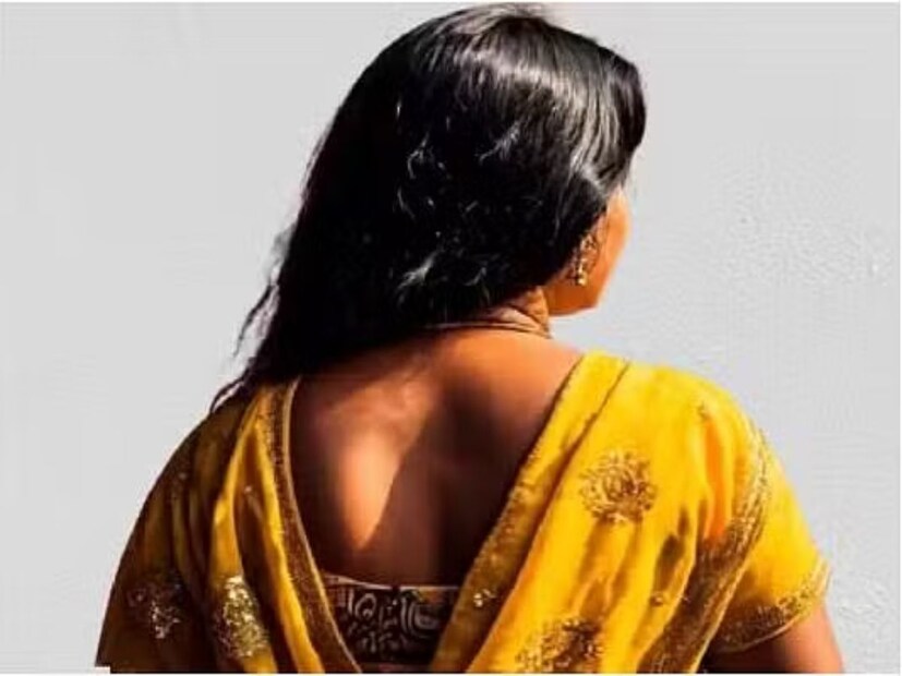 এই ঘটনা এমন এক দম্পতির যাদের গল্প সোশ্যাল মিডিয়ায় তোলপাড় ফেলে দিয়েছে । এই ঘটনায় স্বামী কখনও কল্পনাও করেননি যে- ম্যাট্রিমোনিয়াল সাইট Shaadi.com-এ তিনি এমন একজন 'বিশেষ' জীবনসঙ্গী পাবেন! প্রতীকী  ছবি 