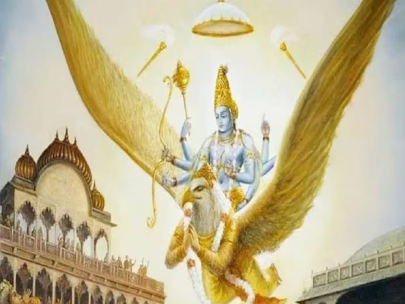 এবার আসা যাক আধ্যাত্মিক ব্যাখ্যায়। গরুড় পুরাণে বলা হয়েছে, এই শেষ মুহূর্তে এক প্রবল আতঙ্ক সৃষ্টি হয়। বিশেষ করে, গরুড় পুরাণে লেখা আছে যে **যমলোক থেকে দুই দূত আত্মাকে নিতে আসে**। তখন ব্যক্তির মধ্যে আরও বেশি আতঙ্ক সৃষ্টি হয়। বলা হয়েছে যে **যমদূতেরা দেখতে অত্যন্ত ভয়ঙ্কর—তাদের বড় বড় চোখ এবং ধারালো নখ থাকে*