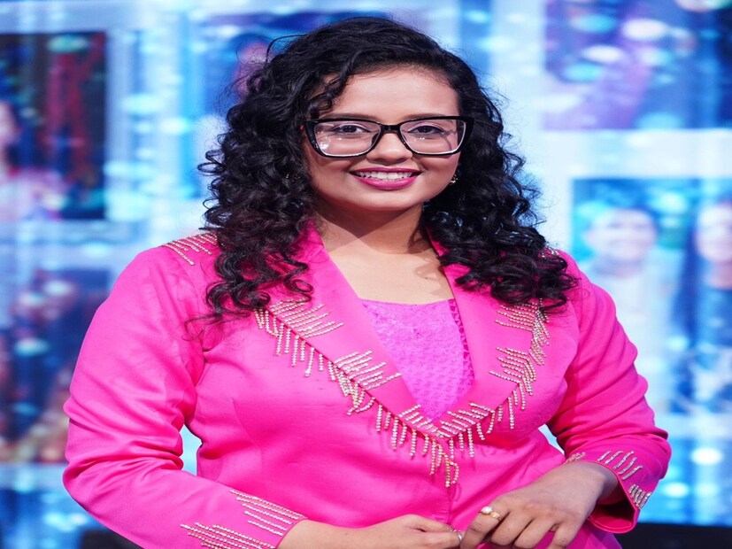 দমদমের পাইকপাড়ার বাসিন্দা মানসী। পড়াশোনা করেন ক্রাইস্টচার্চ গার্লস স্কুলে। উচ্চ মাধ্যমিক পাশ করেন ২০১৮ সালে। এরপর ইংরেজিতে অনার্স নিয়ে স্নাতক। বাড়িতে আদর করে ডাকা হয় মানু।