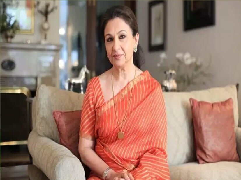 আসলে শর্মিলা ছক ভাঙতে আগাগোড়াই ভালবেসেছেন। ব্যক্তিগত জীবন হোক বা পেশাগত ক্ষেত্রের দৃষ্টান্তমূলক সব সিদ্ধান্ত, রাখঢাক করেননি কোনও কিছুতেই। তবে জীবনের এক বড় লড়াইয়ের আখ্যান সন্তর্পণে আড়়ালে রেখেছিলেন তিনি।