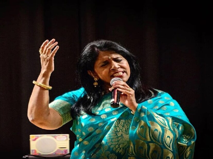 এরপর আর ফিরে তাকাতে হয়নি। অজস্র পুরস্কার, অসংখ্য শিরোপা পেয়েছেন কবিতা কৃষ্ণমূর্তি। বলিউডি গানের দুনিয়ায় তিনি তখন খ্যাতির শীর্ষে। ঠিকই করে নিয়েছিলেন, বাকি জীবনটা কাটাবেন সঙ্গীতসাধনা করেই।