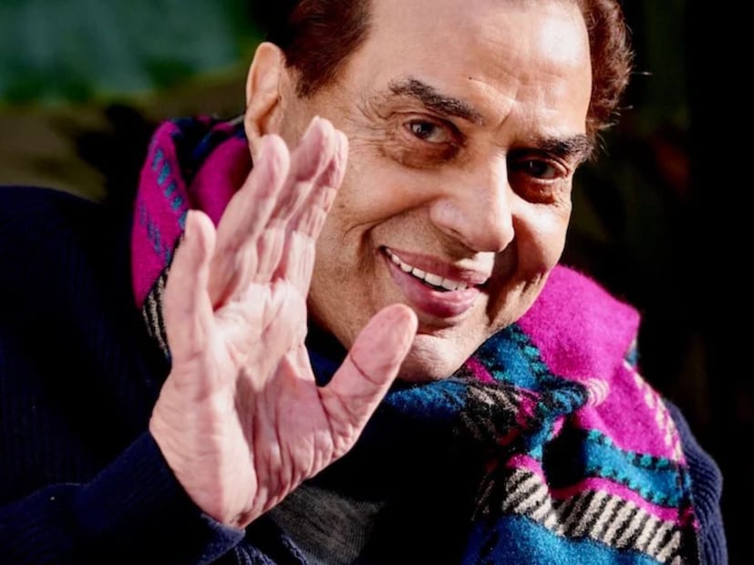 সম্প্রতি ধর্মেন্দ্র তার ইনস্টাগ্রাম হ্যান্ডেলে একটি ছবির ঝলক শেয়ার করেছিলেন, যেখানে জয়া বচ্চনকেও দেখা গিয়েছিল। তারা দু'জনেই ২০২৩ সালে মুক্তিপ্রাপ্ত 'রকি অউর রানি কি প্রেম কাহানি' ছবিতে একসঙ্গে কাজ করেছিলেন। 