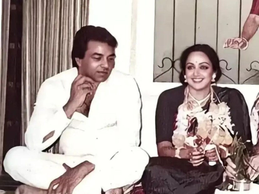 বলিউডের অন্দরে জোর গুঞ্জন হেমাকে বিয়ের পরও ফের নিজের চেয়ে ২৭ বছরের ছোট এক নায়িকার প্রেমে পড়েন ধর্মেন্দ্র। শোনা যায়, বেশ কয়েকটি ছবিতে অভিনয়ের পর বেড়ে যায় দু'জনের ঘনিষ্ঠতা। 