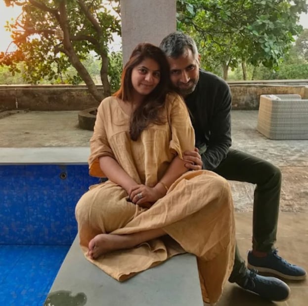কিন্তু সলমন খান সালে সাহেবকে ছেড়ে যাননি এবং ২০১১ সালে তিনি তাকে আবারও বডিগার্ডে সুযোগ দেন। যখন অতুল অগ্নিহোত্রী এই ছবিতে প্রযোজক হিসেবে যোগ দেন। এই ছবিটি বক্স অফিসে ব্লকবাস্টার হয়েছিল এবং অতুলও সফল হয়েছিল। এরপর তিনি ও তেরি, ভারত, রাধে এবং ফারে-র মতো ছবিতে প্রযোজক হিসেবে কাজ করেন। 