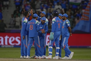 জুয়া-সাট্টার বাজার গরম! ভারত নাকি নিউজিল্যান্ড, জুয়াড়িদের ফেভারিট কোন দল? জুয়া-সাট্টার বাজার গরম! ভারত নাকি নিউজিল্যান্ড, জুয়াড়িদের ফেভারিট কোন দল?
