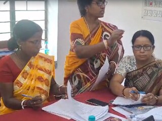 বহরমপুরে লোক আদালত! মহিলা টোটো চালক হলেন বিচারক