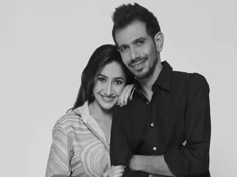 এদিকে ধনশ্রী ও চাহালের বিচ্ছেদের মধ্যেই হার্দিক পান্ডিয়ার একটি বক্তব্য ঝড়ের বেগে ছড়িয়ে পড়েছে সোশ্যাল মিডিয়ায়। অনেকে মনে করছেন, পুরনো ক্ষত। প্রাক্তন স্ত্রী নাতাশা স্ট্যানকোভিচের প্রসঙ্গেই এই ইঙ্গিত দিয়েছেন টিম ইন্ডিয়ার এই অলরাউন্ডার। 
