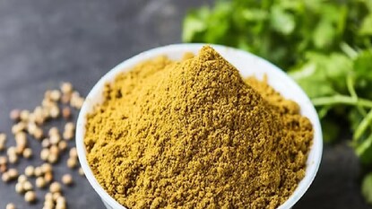 ধনেগুঁড়োর বহু উপকার ধনেগুঁড়োর বহু উপকার