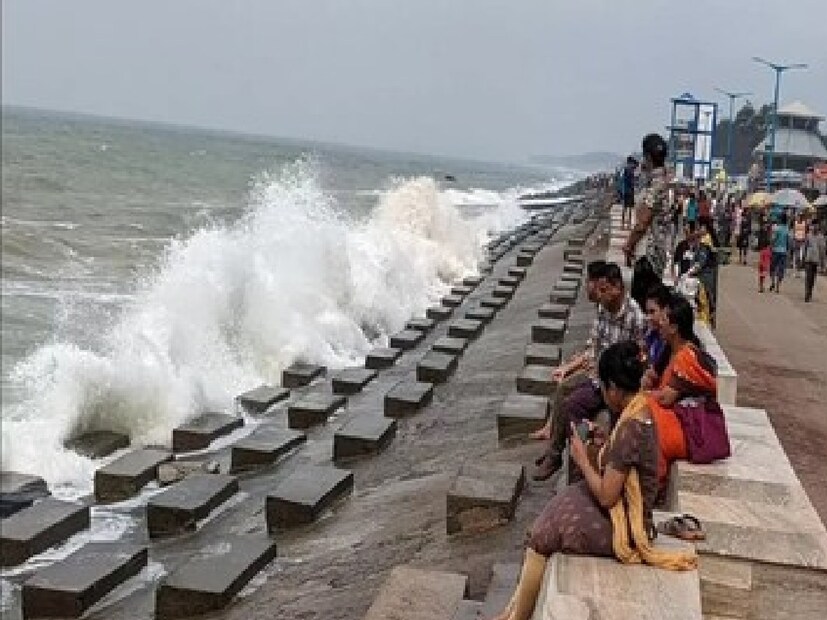 এবার আসা যাক প্রশ্নের উত্তরে। যা শুনলে চমকে যেতে পারেন অনেকেই। কারণ দিঘার সমুদ্রের ওপারে যে দেশ বা মহাদেশ রয়েছে তা বরফে ঘেরা আন্টার্টিকা মহাদেশ। কী অবাক হলেন তো।