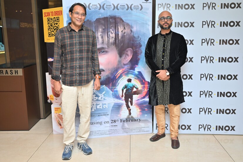 চিত্রকলার সঙ্গে সিনেমার সম্পর্ক অঙ্গাঙ্গি। অনেক দিন পর বাংলা ছবিতে সে সম্পর্ক ফেরাল ‘ধ্রুবর আশ্চর্য জীবন’। পরিচালক অভিজিৎ চৌধুরী গুণী মানুষ।