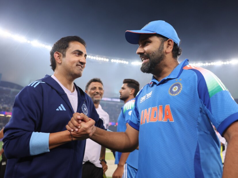 একইসঙ্গে এই নিয়ে টানা ৩ বার চ্যাম্পিয়ন্স ট্রফি ফাইনাল খেলল ভারতীয় দল। যা আগে কোনও দল পারেনি। এছাড়া এই নিয়ে চ্যাম্পিয়ন্স ট্রফির ইতিহাসে সবথেকে বেশি ৫ বার ফাইনাল খেলল ভারত।