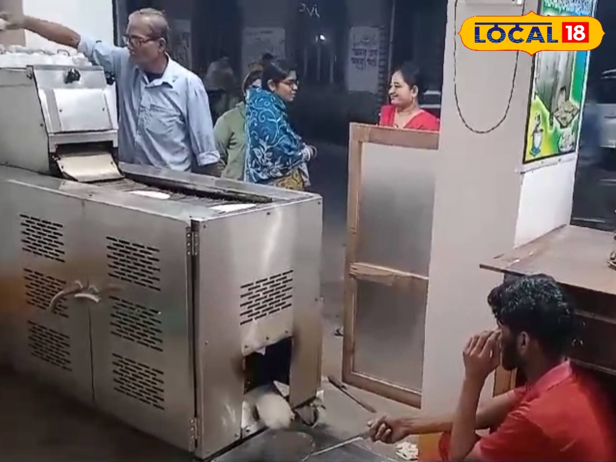 নিমেষেই তৈরি হচ্ছে রুটি, এই মেশিন কিনে আপনিও করতে পারবেন ব্যবসা!