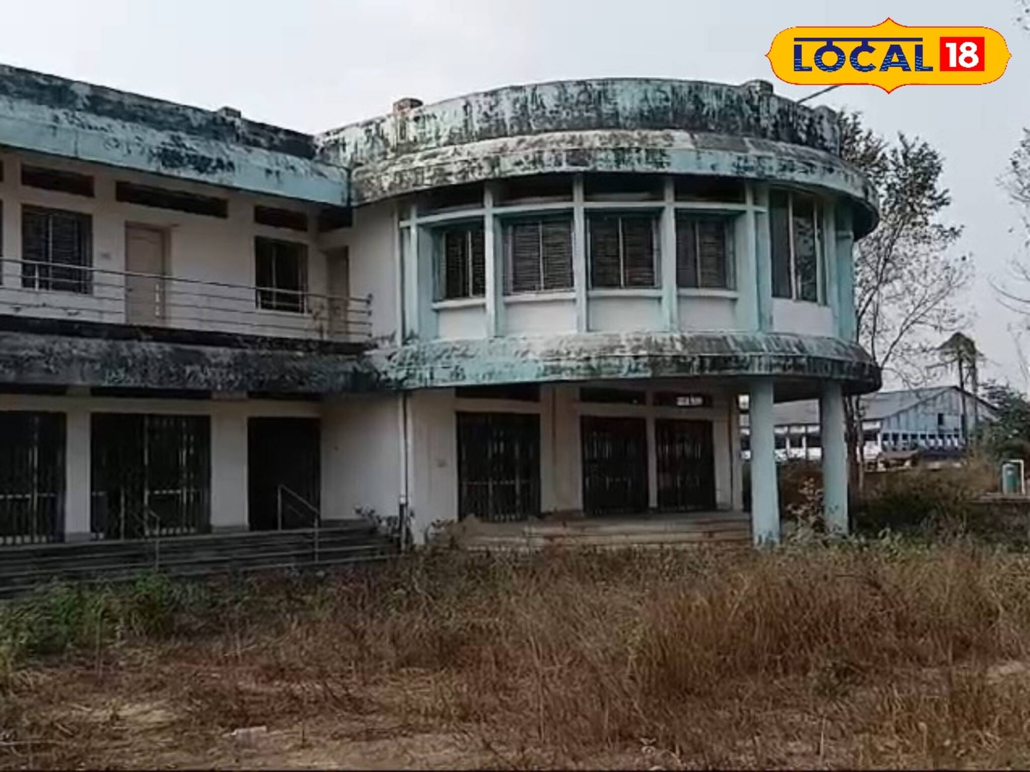 ভগ্নদশায় কোটি টাকার জিনিস! মাথায় হাত আনারস চাষীদের! চোখ ভর্তি শুধু স্বপ্ন