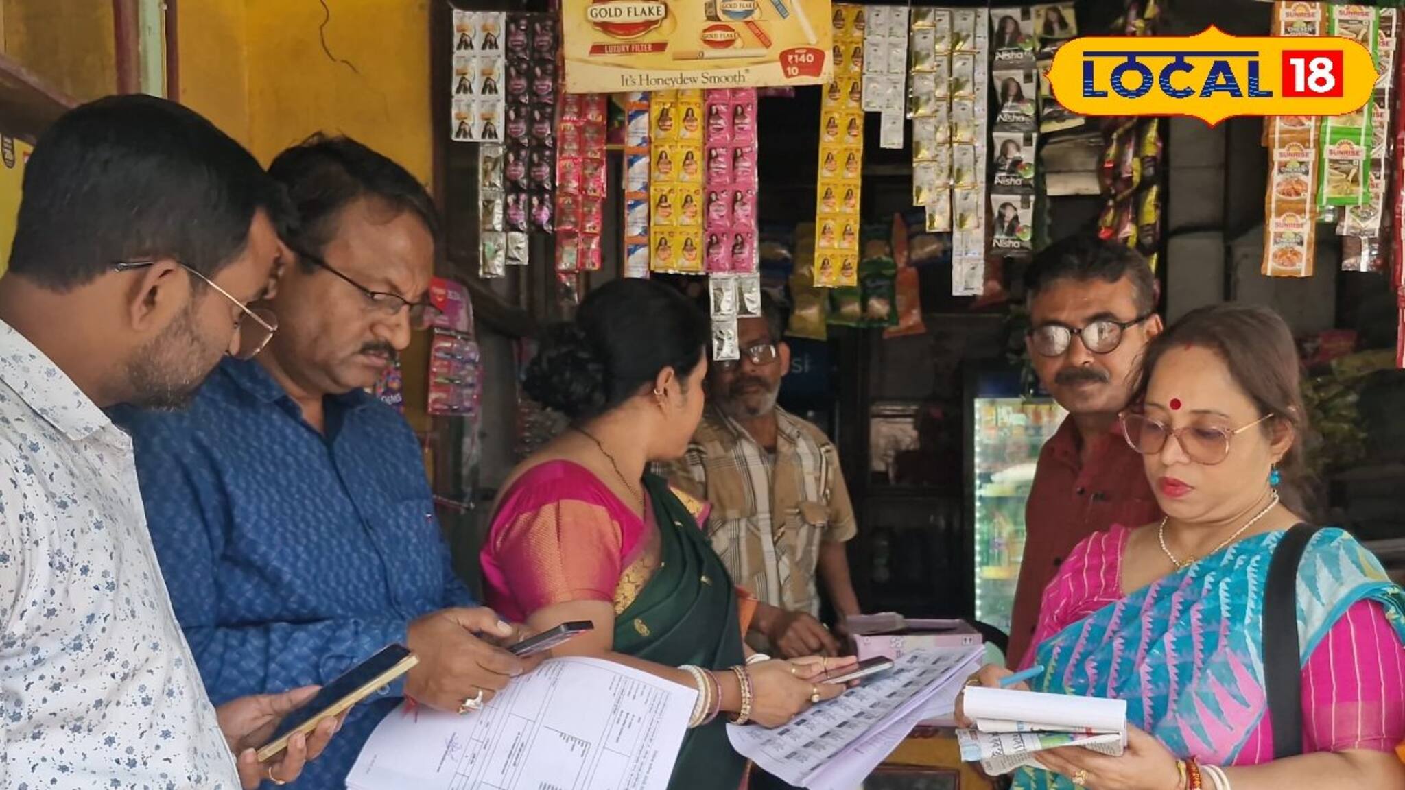 Voter List: ভূতুড়ে ভোটার খুঁজতে দুয়ারে প্রধান! আপনার ভোটার কার্ড safe তো?