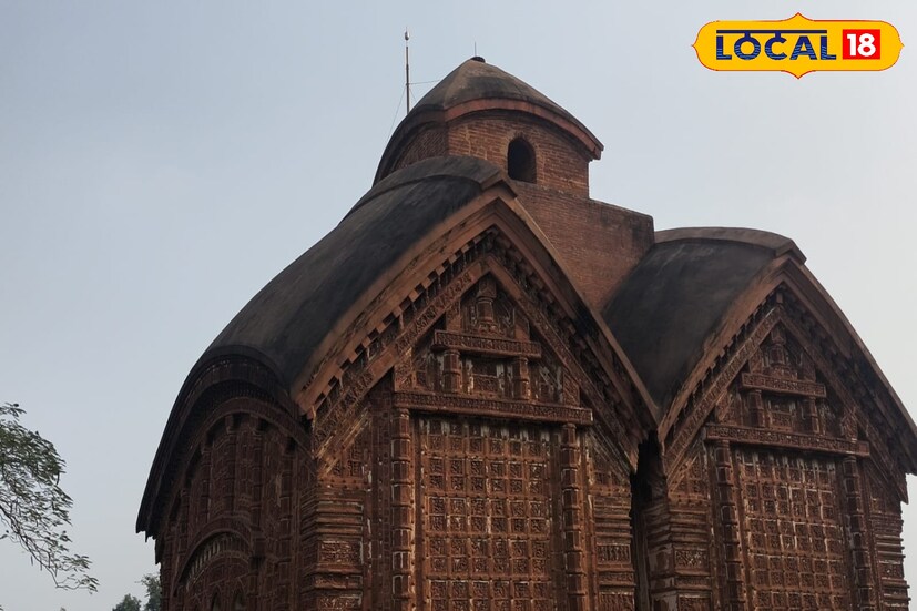 বিষ্ণুপুরের স্থাপত্যের অন্যতম নিদর্শন হল জোড়বাংলা মন্দির। দুটো একচালা ঘর যোগ করে দিলে যেরকম হয়, জোড়বাংলা মন্দির সেইরকম। ১৬৫৫ সালে মল্লরাজ রঘুনাথ সিং মন্দির নির্মাণ করেন। কেষ্টরায় মন্দির নামেও পরিচিত এই মন্দির।