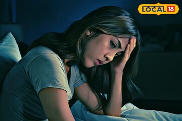 রাতে বার বার ঘুম ভাঙে? শরীরে এই উপাদানের ঘাটতি হচ্ছে না তো? ঘাটতি পূরণে খান এই খাবারগুলি…