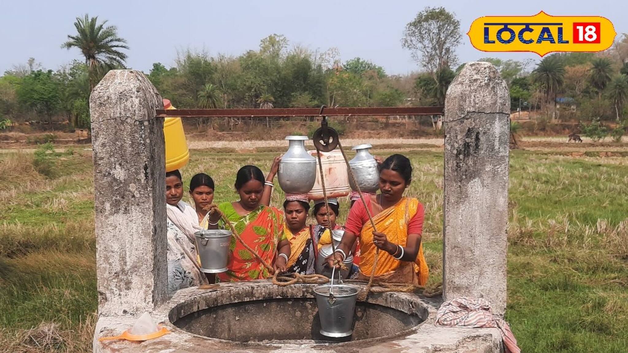 Water Well : পাতকুয়োয় ভরসা জঙ্গলমহলের আদিবাসী অধ্যুষিত গ্রামে ! 