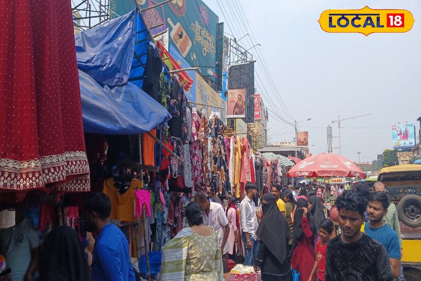 প্রায় ৩৫০ বছর প্রাচীন হাওড়ার মঙ্গলা হাটে ইদের বাজার! ইদের শেষ মঙ্গলবার মানে হাওড়ার মঙ্গলা হাটে সকাল থেকে সন্ধ্যা জমাটি ভির। ইদ আরও কয়েকটা দিন অপেক্ষা করতে হলেও মঙ্গলা হাট পোশাক ব্যবসায়ীদের ঈদের বাজারে শেষ প্রায়।