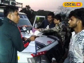 বিপুল পরিমাণ মদ সহ গ্রেফতার চার