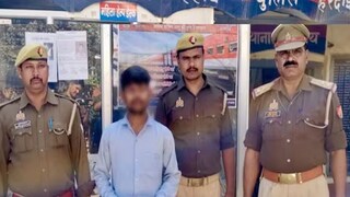 ট্রেনে ব্ল্যাঙ্কেট আর বেডশিট বিলি করছিল কোচ অ্যাটেন্ডেন্ট, আচমকাই হানা দিল GRP !