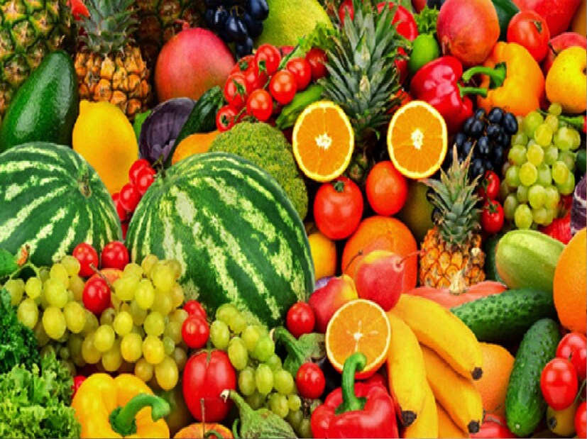 *খাবার খাওয়ার পরপরই ফল খাওয়া উচিত নয়: অনেকেই খাবার খাওয়ার পরপরই ফল খান, কিন্তু এটি হজমের জন্য ক্ষতিকর হতে পারে। ফল খেতে হলে অন্তত এক ঘণ্টা অপেক্ষা করা ভালো। বিশেষজ্ঞরা মনে করেন, ফল খাওয়ার সবচেয়ে উপযুক্ত সময় হলসকালের ব্রেকফাস্ট ও দুপুরের খাবারের মাঝামাঝি। সংগৃহীত ছবি। 