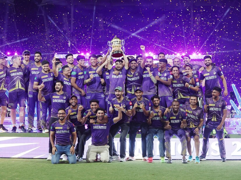 ২০১৬: পরের মৌসুমে বিজয়ী দলের পুরস্কারের অর্থ আরও ১ কোটি টাকা বাড়িয়ে ১৬ কোটি টাকা করা হয়, তবে রানার্সআপ দলের অর্থ ১০ কোটি টাকা-ই রাখা হয়।