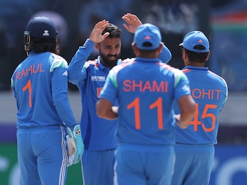 রবিবারই শেষ! চ্যাম্পিয়ন্স ট্রফির ফাইনালের পরেই অবসর নিতে পারেন ভারতের তিন মহাতারকা রবিবারই শেষ! চ্যাম্পিয়ন্স ট্রফির ফাইনালের পরেই অবসর নিতে পারেন ভারতের তিন মহাতারকা