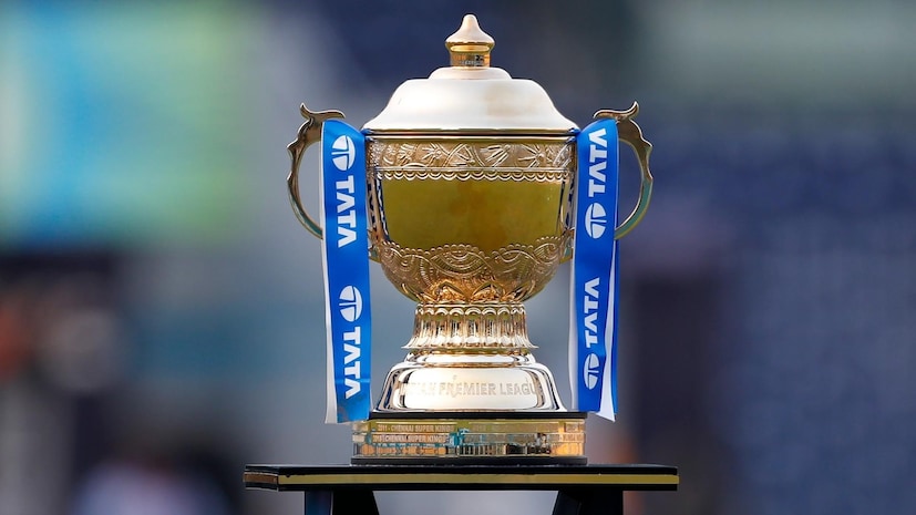 IPL শুরু গিয়েছে। KKR vs RCB ম্যাচ দিয়ে শুরু ম্যাচের মাধ্যমে টুর্নামেন্ট শুরু হয়েছে। এবারের আসরে মোট ১৩টি ভেন্যুতে ৭৪টি ম্যাচ খেলা হবে। ২৫ মে কলকাতায় অনুষ্ঠিত হবে ফাইনাল।