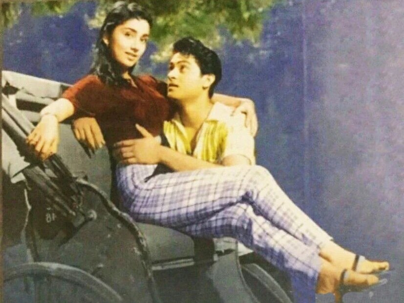 সেকালের অন&#x200d;্যতম হিট ছবি হয়েছিল লাভ ইন শিমলা। প্রথম ছবি দিয়েই রীতিমতো খ&#x200d;্যাতির শিখরে পৌঁছে যান জয় এবং সাধনা। এরপরেও বেশ কিছু হিট ছবিতে অভিনয় করেছিলেন জয় মুখার্জী। তবে ধীরে ধীরে বলিউডের জগত্&#x200d; থেকে হারিয়ে যান তিনি।