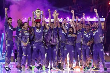 আইপিএলে কড়া নিয়ম চালু করল BCCI, টিম বাস বাধ্যতামূলক, পরিবারের প্রবেশেও নিষেধাজ্ঞা