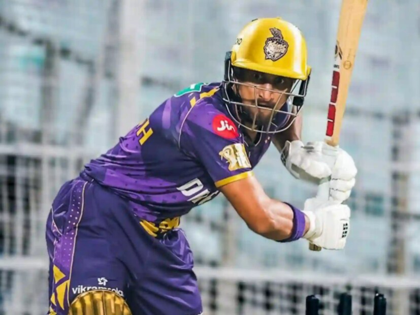 এছাড়া দ্বিতীয় ব্যাটিং করলে রান তাড়া করার ক্ষেত্রে ইমপ্যাক্ট প্লেয়ারের জায়গায় দলের গোপন অস্ত্র হিসেবে লুভনিথ সিসোদিয়াকে নামাতে পারে নাইটরা। প্রস্তুতিতে লুভনিথ সিসোদিয়ার আক্রমণাত্মক ব্যাটিং নজর কেড়েছে সকলের।