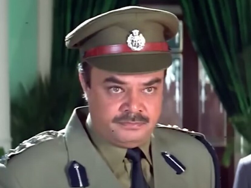 ছোটবেলা থেকেই অভিনয়ের প্রতি টান: ১৯৬০ সালের ৫ এপ্রিল মুম্বইয়ে জন্ম মহাবীর শাহের। ছোটবেলা থেকেই অভিনয় তাঁকে টানত। আর এই প্রবল ইচ্ছাশক্তির কারণেই ১৯৭৭ সালে বি-টাউনে পা রাখেন। তাঁর প্রথম ছবি ছিল ‘অব ক্যায়া হোগা’। এই ছবিতে গাড়িচালকের চরিত্রে দেখা গিয়েছিল তাঁকে। কিন্তু অচিরেই দুর্ধর্ষ ভিলেনের চরিত্রে নিজেকে ইন্ডাস্ট্রিতে প্রতিষ্ঠিত করেছিলেন এই অভিনেতা।