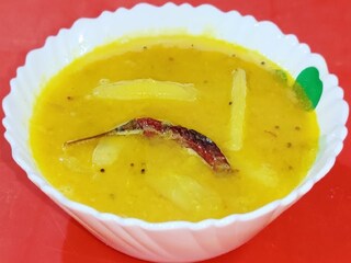 আম দিয়ে টক ডালের রেসিপি