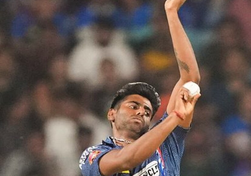 বোর্ডের ফিজিও টিমের তত্ত্বাবধানে রয়েছেন তিনি। আগেও জানা গিয়েছিল, এপ্রিলের মাঝামাঝি লখনউ সুপার জায়ান্টসে যোগ দিতে পারেন মায়াঙ্ক। ২০২৪ আইপিএলে নিজের খেলা প্রথম ম্যাচেই চোট পান মায়াঙ্ক। মাঠ ছাড়তে হয়েছিল তাঁকে। সেই ম্যাচে মাত্র ৩.১ ওভার বোলিং করেছিলেন মায়াঙ্ক। এর পর তিনি এনসিএ-তে যান। ফিট হয়ে ওঠার পর বাংলাদেশের বিরুদ্ধে টি-টোয়েন্টি সিরিজ়ের জন্য তাঁকে ভারতীয় দলে অন্তর্ভুক্ত করা হয়। নিজের প্রথম টি-টোয়েন্টি ম্যাচে নেন ২ উইকেট। সিরিজ শেষ হওয়ার পর তিনি আবার পিঠের চোটে কাবু হয়ে যান। তাই ভারত-ইংল্যান্ড টি-টোয়েন্টি সিরিজে খেলতে পারেননি।
