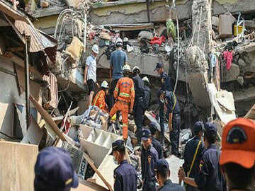 শুক্রবার দুপুরে ভূমিকম্পটি আঘাত হানে মায়ানমারের মান্দালয়ের কাছে। এরপর একাধিক আফটারশক অনুভূত হয়, যার মধ্যে একটি ছিল ৬.৪ মাত্রার। এতে বহু বহুতল ভেঙে পড়ে, সেতু ও বাঁধ ধসে যায়। উদ্ধারকাজ সহজ করতে, মায়ানমারের জান্তা-বিরোধী বিদ্রোহী গোষ্ঠীগুলি দুই সপ্তাহের জন্য আংশিক যুদ্ধবিরতির ঘোষণা করেছে।