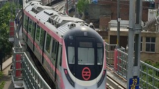 ভাড়া বাড়াল দিল্লি মেট্রো