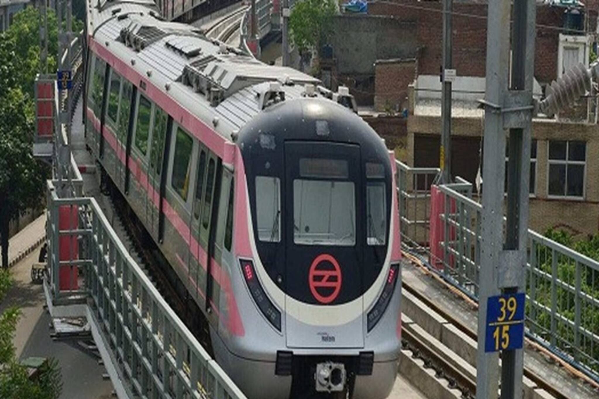 দেশবাসীর মাথায় হাত...! একঝটকায় ভাড়া বেড়ে গেল মেট্রোর... রাজধানীতে বর্ধিত ভাড়া কত টাকা?