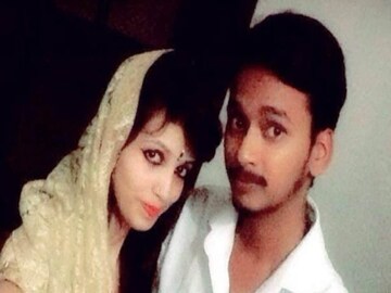 ‘মৃতের সঙ্গে যোগাযোগ করে মুসকান’, কীভাবে ৩ অ্যাকাউন্ট ব্যবহার করে সাহিলের মা হয়ে উঠেছিল