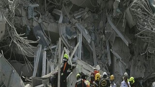 ধ্বংসস্তূপে পরিণত হয়েছে মায়ানমারের একাধিক শহর৷ 