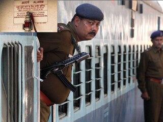 যাত্রিবাহী ট্রেনে অ্যালার্ম চেইনের অপব্যবহার সময়ানুবর্তিতাকে প্রভাবিত করে এবং রেলওয়ে অপারেশনাল ক্ষতির সম্মুখীন হয়