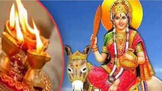 শীতলাষ্টমীর দিন মহিলারা উপবাস করেন