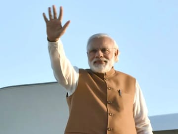 ৩ দিনের গুজরাত সফরে মোদি