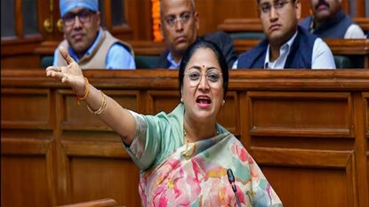 দিল্লির মুখ্যমন্ত্রী রেখা গুপ্ত৷ ছবি- পিটিআই দিল্লির মুখ্যমন্ত্রী রেখা গুপ্ত৷ ছবি- পিটিআই