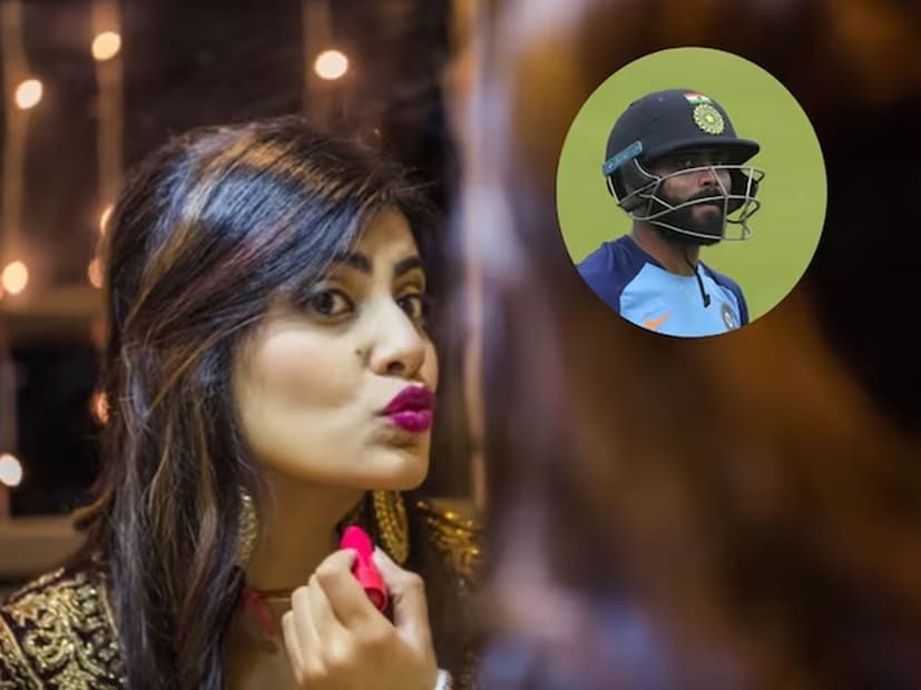ভারতীয় ক্রিকেট দলের বহু ক্রিকেট তারকার জীবনসঙ্গীই নানা ক্ষেত্রে নিজেদের প্রতিভার ঔজ্জ্বল্য ছড়িয়ে দিয়েছেন। যেমন - বিরাট কোহলির স্ত্রী অনুষ্কা শর্মা একজন অভিনেত্রী, সে কথা তো সকলেরই জানা। আবার অন্য দিকে অধিনায়ক রোহিত শর্মার স্ত্রী রীতিকা সজদেহ আবার স্পোর্টস ম্যানেজারের দায়িত্ব সামলান। ঠিক একই ভাবে আর এক ক্রিকেট তারকা রবীন্দ্র জাদেজার স্ত্রী-ও কিন্তু নিজের কাজের জন্য বেশ বিখ্যাত। অনেকেই হয়তো জানেন না যে, জাদেজা-পত্নী অত্যন্ত উচ্চপদে আসীন। 