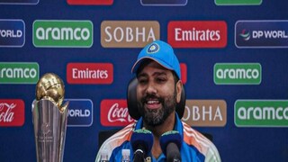 সাংবাদিক বৈঠক শেষে একী কাণ্ড রোহিতের! ছবি- আইসিসি সাংবাদিক বৈঠক শেষে একী কাণ্ড রোহিতের! ছবি- আইসিসি