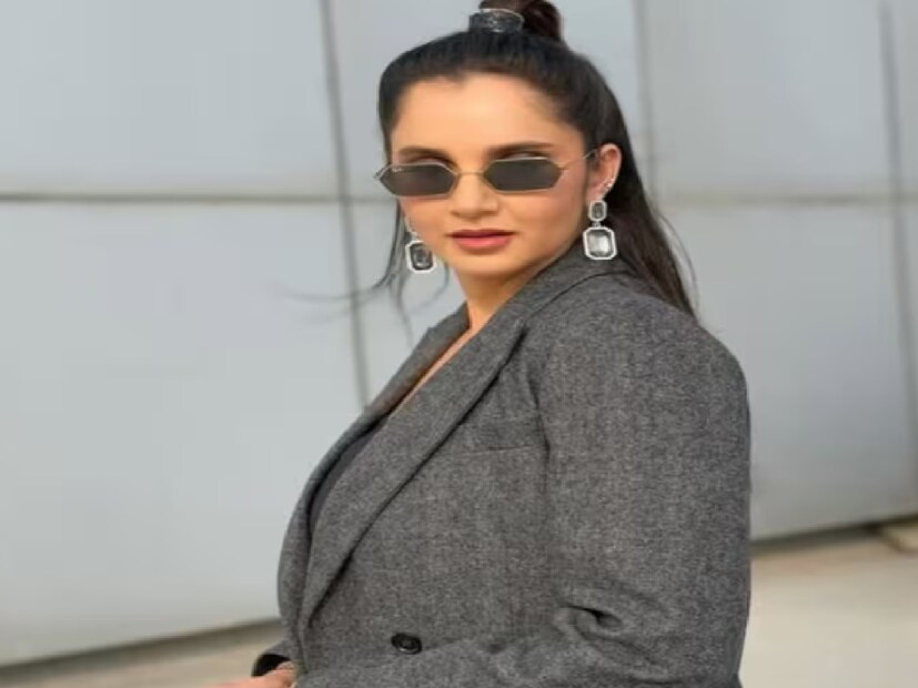 শোয়েবের সঙ্গে বিচ্ছেদের পর পাকিস্তানি গায়ক উমেইর জয়সওয়ালের সঙ্গেও সম্পর্ক নিয়ে গুঞ্জন ছিল সানিয়ার। এই উমেইর আবার শোয়েবের বর্তমান স্ত্রী সানার প্রাক্তন স্বামী । তবে এখন শোনা যাচ্ছে, পাত্র নাকি টলিউড স্টার? অর্থাত্&#x200d; তেলগু ইন্ডাস্ট্রির কেউ। 