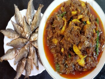 শুঁটকি ভাল রান্না হলে এক থালা ভাত উড়ে যায়! তবে বোঁটকা গন্ধ? ৩ টোটকায় 'দুর্গন্ধ' ভ্যানিশ!