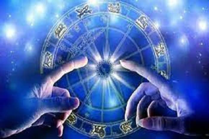 Venus Set In Pisces: লাগামছাড়া সাফল্য, সংসারে সুখের জোয়ার, কেরিয়ারে বৃহস্পতি তুঙ্গে, শুক্রের অস্তে ৫ রাশি টাকা গুণে শেষ করতে পারবে না Venus Set In Pisces: লাগামছাড়া সাফল্য, সংসারে সুখের জোয়ার, কেরিয়ারে বৃহস্পতি তুঙ্গে, শুক্রের অস্তে ৫ রাশি টাকা গুণে শেষ করতে পারবে না