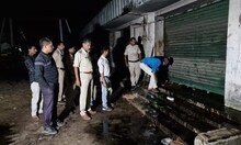 বন্ধ রাইস মিলে রমরমিয়ে চলছিল..., হানা দিতেই চোখ কপালে পুলিশের, গোটা এলাকায় চাঞ্চল্য