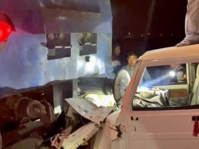 বিহারে বিরাট দুর্ঘটনা থেকে রক্ষা পেল রেল। ঘটনাটি ঘটেছে শুক্রবার রাতে বখতিয়ারপুর-রাজগির রেল বিভাগে। Image: Social Media